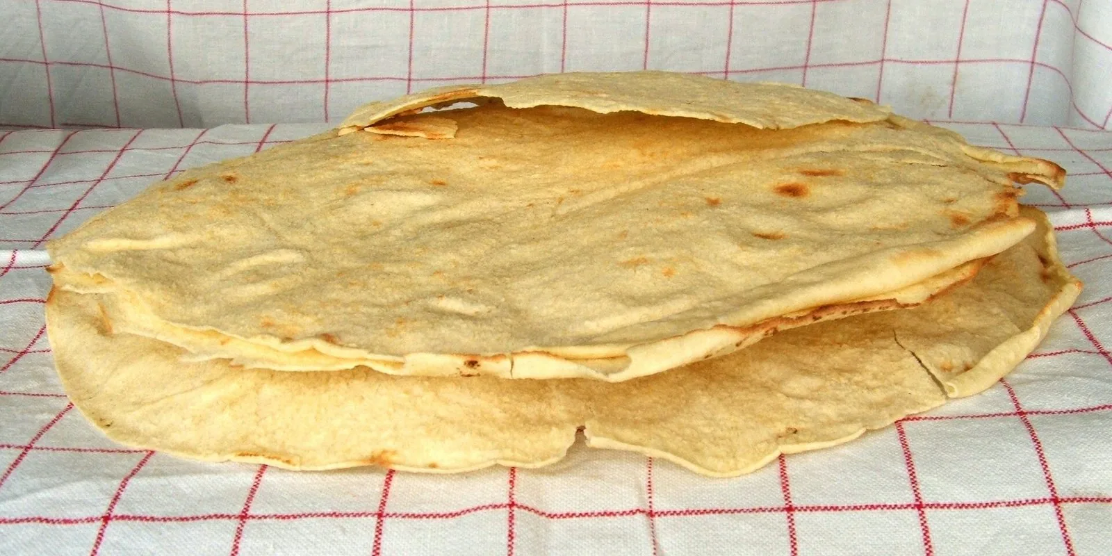 Fogli di pane carasau sardo impilati